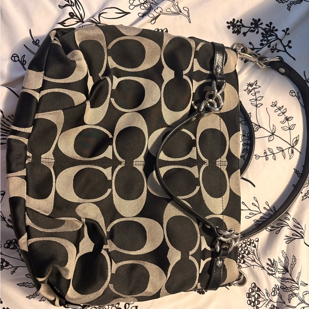 Coach Black and Cream Shoulder Bag
